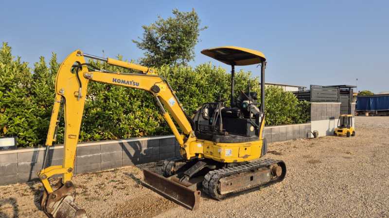 OmecoHub - KOMATSU PC26MR-3